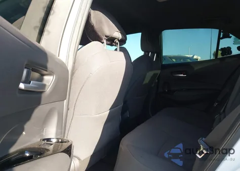 2020 Toyota Corolla Se Nightshade Edition z USA, uszkodzony, nr VIN JTND4RBE0L3097217